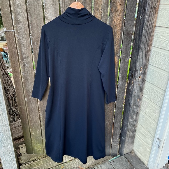 Travelsmith Black Ruched Mock Neck Long Sleeve Dress Sz L Petite - Picture 2 of 13